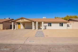 4220 W State Ave in Phoenix, AZ - Building Photo - Building Photo
