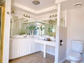 2830 Winthrop Ave in Arcadia, CA - Foto de edificio - Building Photo