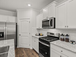 2595 Poppy Ct in Buford, GA - Building Photo - Building Photo