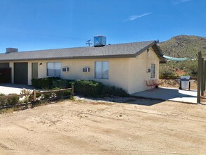 7466 Olympic Rd in Joshua Tree, CA - Building Photo - Building Photo