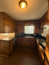 5805 McCart Ave in Fort Worth, TX - Building Photo - Building Photo