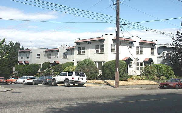 914 E Lynn St in Seattle, WA - Building Photo - Building Photo