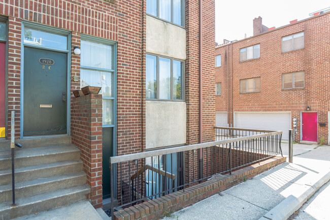 1928 Rodman St, Unit C in Philadelphia, PA - Building Photo - Building Photo