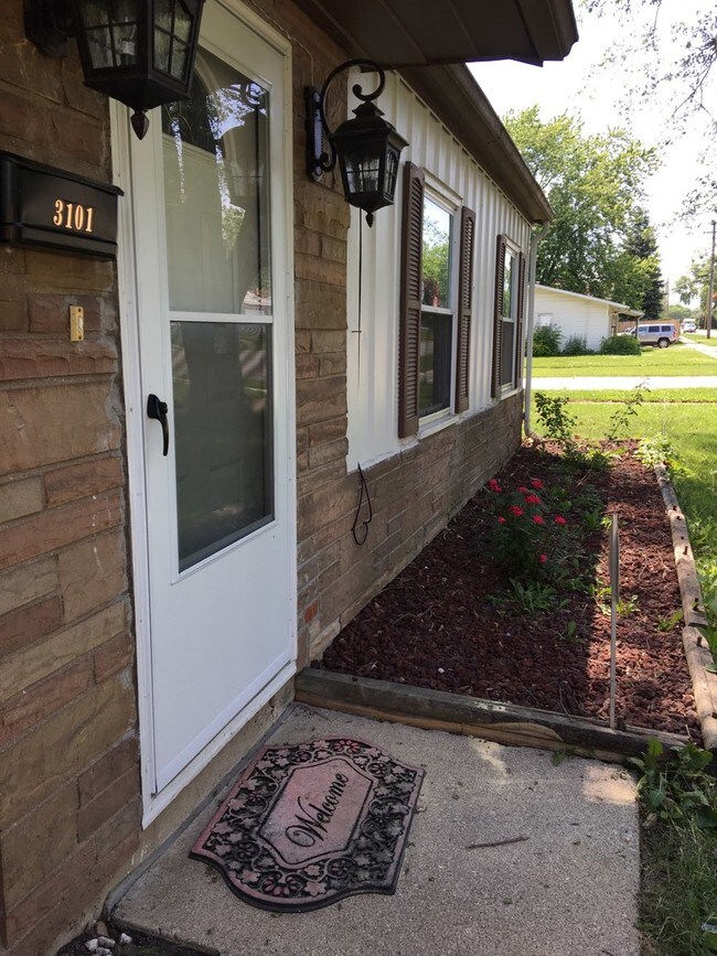 3101 Wallace Ave Rentals in Steger, IL