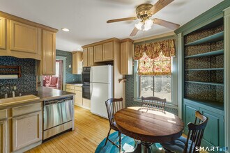 87 Migeon Ave in Torrington, CT - Foto de edificio - Building Photo