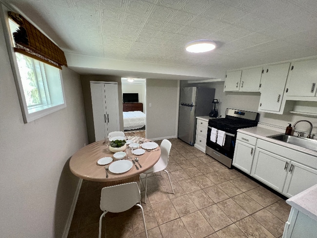 331 Westshire Rd in Baltimore, MD - Building Photo - Building Photo