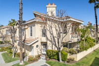 Via Catalina in Laguna Niguel, CA - Foto de edificio - Building Photo