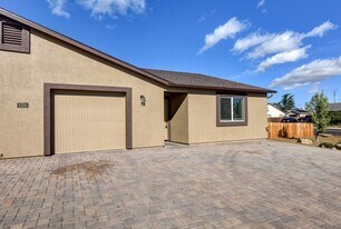 3330 N Navajo Dr in Prescott Valley, AZ - Building Photo