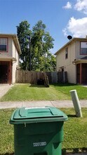 6934 Paris St-Unit -B in Houston, TX - Building Photo - Building Photo