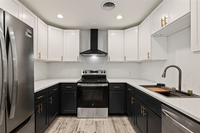 property at 909 Silber Rd