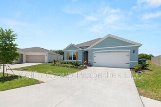 833 Ambleside Dr in Haines City, FL - Building Photo - Building Photo