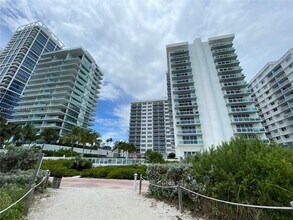 6917 Collins Ave, Unit 1008 in Miami, FL - Building Photo - Building Photo
