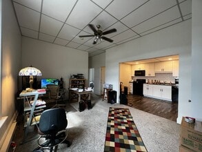 8 W Main St in Mount Joy, PA - Building Photo - Building Photo