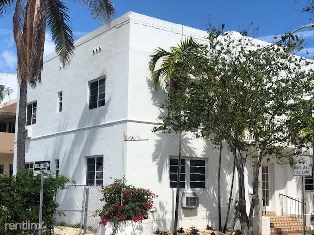 245 79th St in Miami Beach, FL - Building Photo