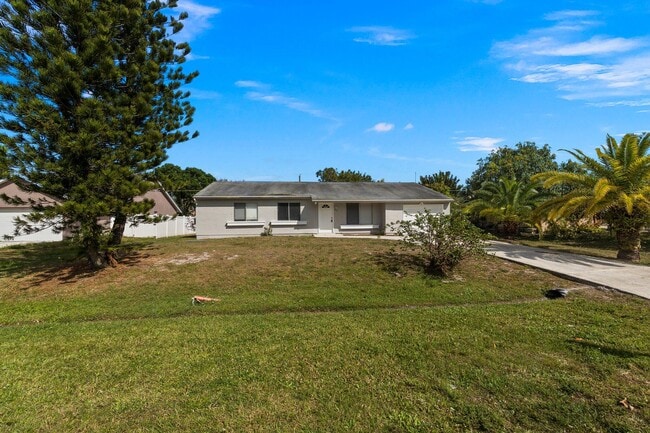 property at 1971 SE Carvalho St