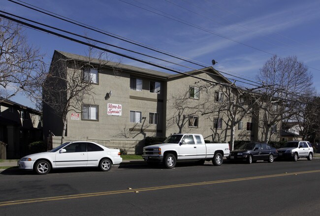 Parkview Apartments in San Diego, CA - Building Photo - Building Photo