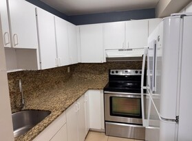 6620 W 2nd Ct in Hialeah, FL - Building Photo