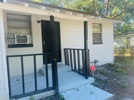 4304 Grunthal St in Jacksonville, FL - Building Photo