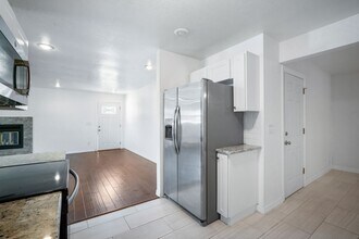 3818 W Iowa Ave in Tampa, FL - Building Photo - Building Photo