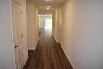 1318 Eagle Ridge Court in Merced, CA - Building Photo - Building Photo