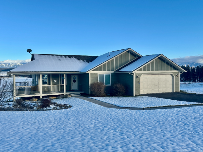 property at 800 Harvest Vw Ln