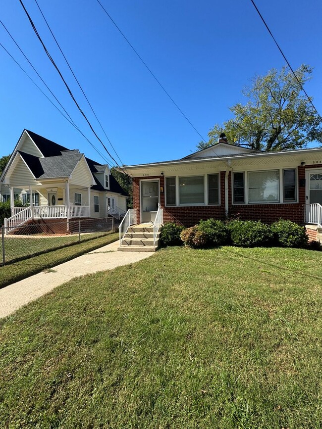 306 Lloyd St in Salisbury, NC - Building Photo - Building Photo