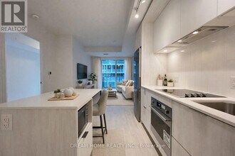 35 Tubman Ave in Toronto, ON - Building Photo - Building Photo