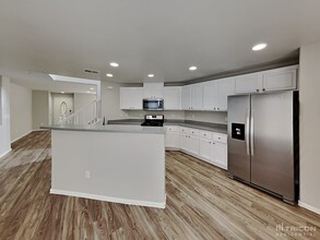 9804 Gold Pan Ct in Las Vegas, NV - Building Photo - Building Photo