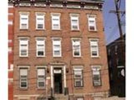 1641 Sycamore St in Cincinnati, OH - Foto de edificio - Building Photo
