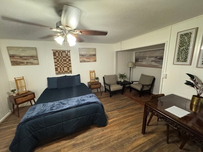91-005 Parish Dr, Unit B