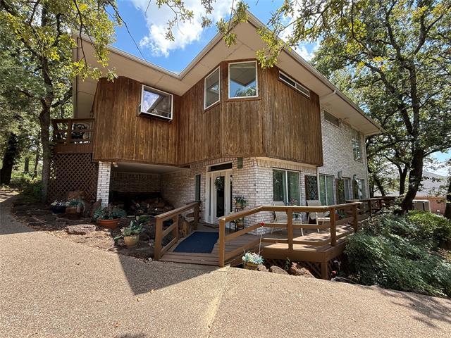104 Pawnee Trail in Gainesville, TX - Building Photo - Building Photo