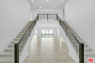 20188 Marlow Ln in Los Angeles, CA - Building Photo - Building Photo