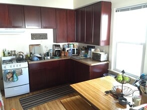 1223 Selby Ave in St. Paul, MN - Foto de edificio - Building Photo