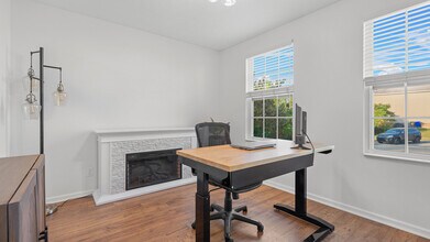 111 Hermitage Ct in Zelienople, PA - Building Photo - Building Photo