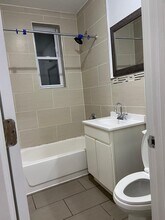 32-24-32 82nd St in Queens, NY - Building Photo - Building Photo