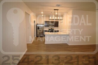 5105 Red Rose Xing in Killeen, TX - Building Photo - Building Photo