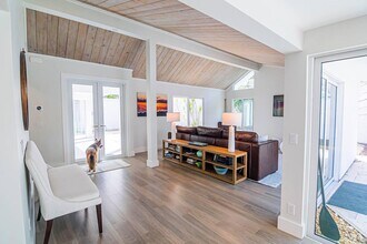 103 W Sandpiper Cir in Jupiter, FL - Building Photo - Building Photo