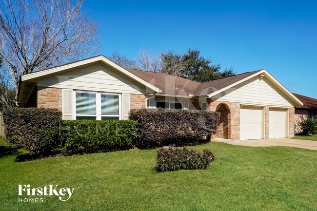 property at 4611 White Cloud Ln
