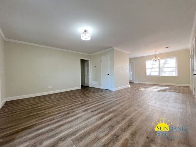 110 Loizos Dr NW in Fort Walton Beach, FL - Foto de edificio - Building Photo