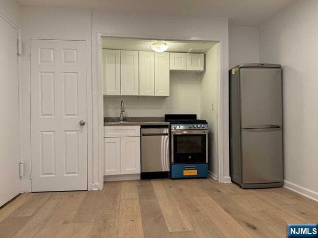 property at 400 Park Ave