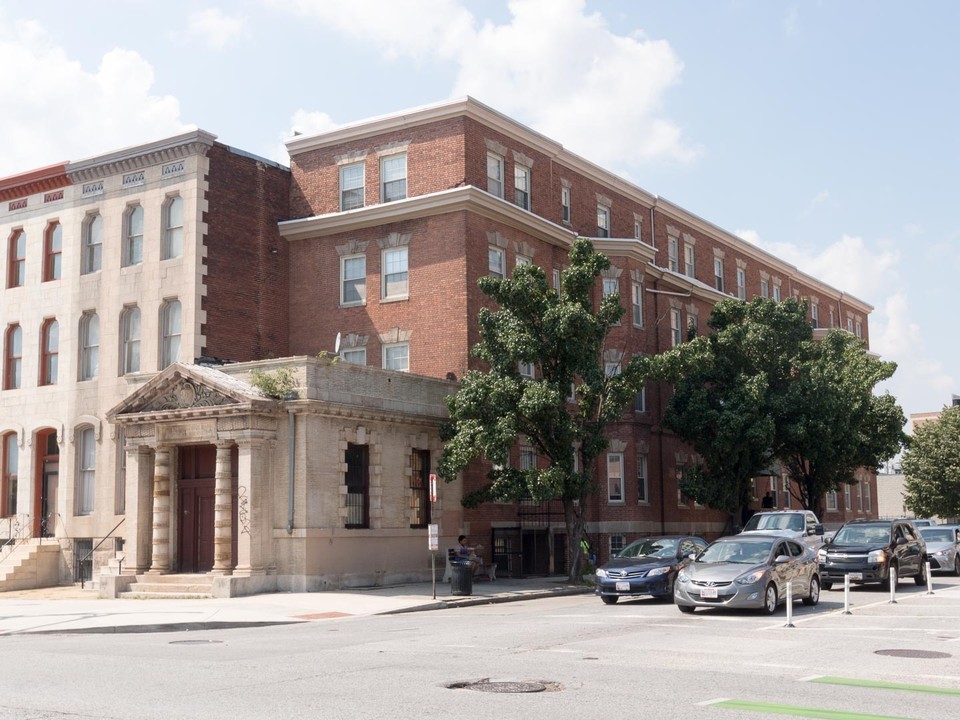 1900 Maryland Avenue in Baltimore, MD - Building Photo