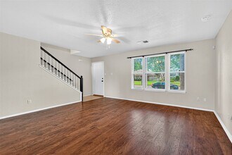 19735 River Rock Dr in Katy, TX - Foto de edificio - Building Photo