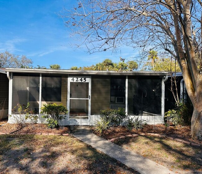 4245 E Michigan St in Orlando, FL - Building Photo - Building Photo