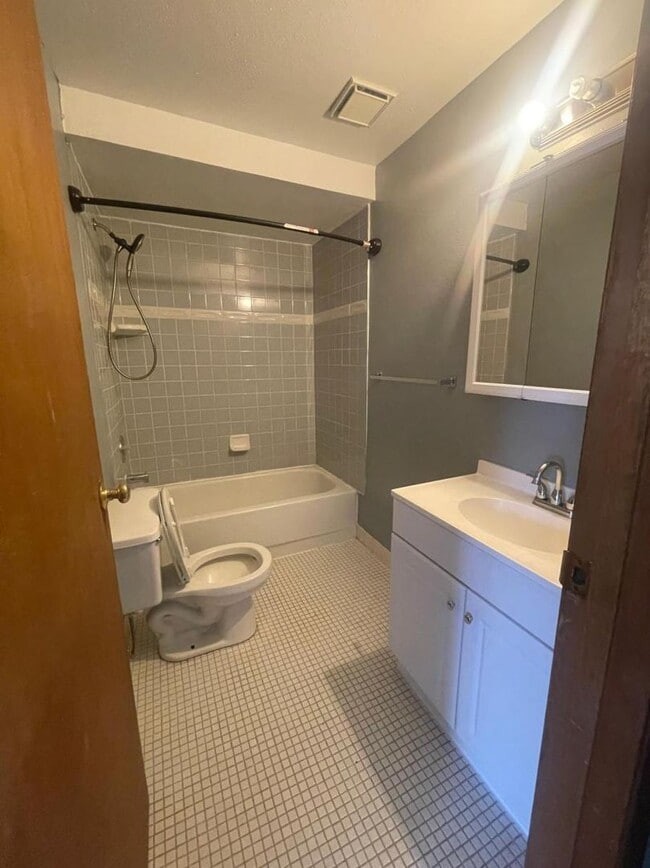 6223 W 48th Ave in Spokane, WA - Building Photo - Building Photo