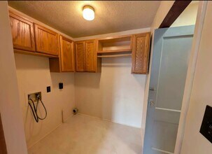 501 School St in Greenfield, IN - Building Photo - Building Photo