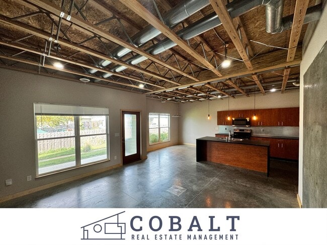 property at 104 Silo Pl