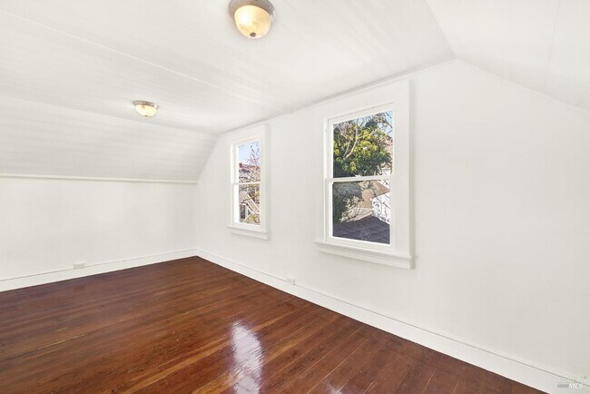 property at 520 Indian Aly