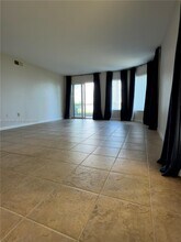 2647 NW 33rd St in Oakland Park, FL - Building Photo - Building Photo