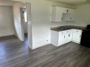 5405 Suez St in Houston, TX - Building Photo - Building Photo