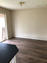 3301 N Meridian St in Newberg, OR - Building Photo - Building Photo